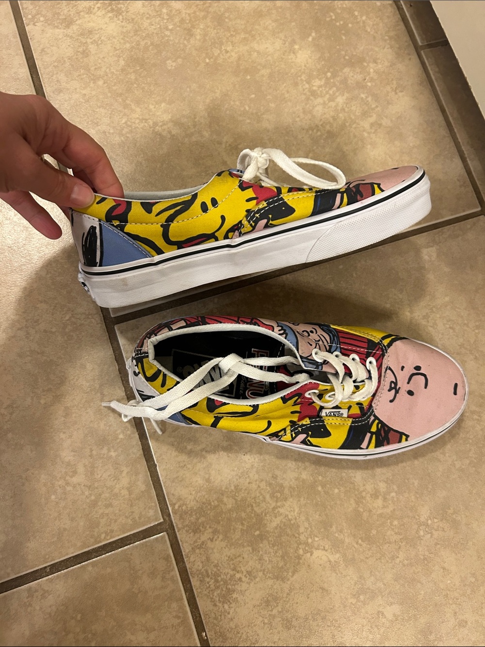 Rare Vans 7 Peanuts Charlie Brown Graphic Sneakers - Yellow/Pink/Black - Picture 6 of 6